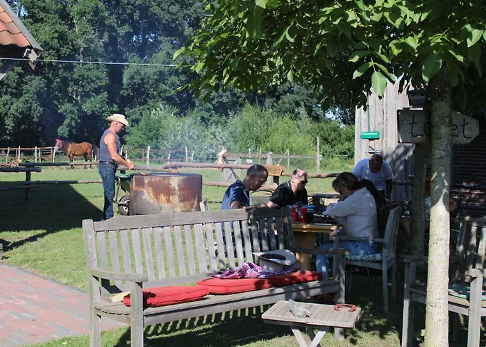 Lucky Luke's Hideaway Apartament *