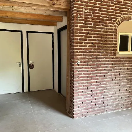 Lucky Luke's Hideaway Apartment Heibloem