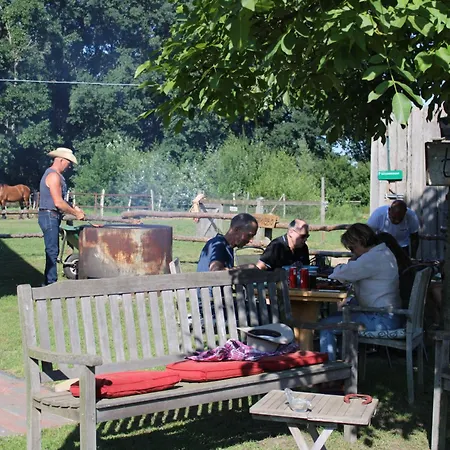 Lucky Luke's Hideaway Apartment *